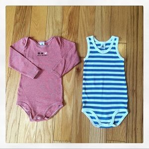 PETIT BATEAU Bundle of two bodysuits (24M)
